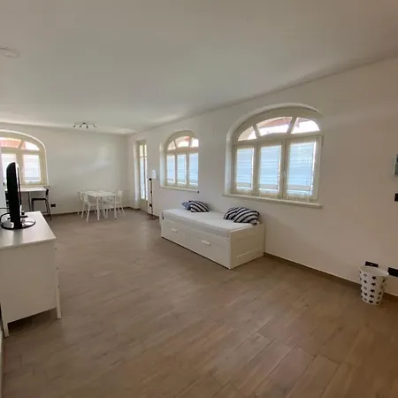 Coronata 22 아파트 포사노